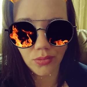 Meet your Posher, Lacy